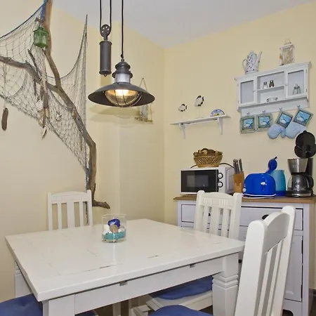 Apartment strandnahe 2-Raum-Ferienwohnung mit Balkon - Strandhaus Mönchgut FeWo 10 Lobbe